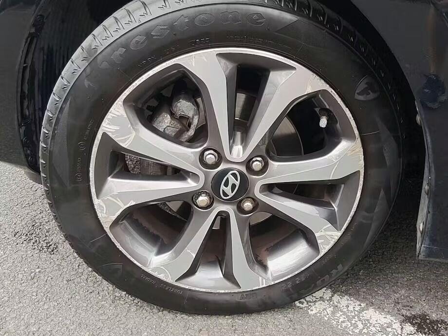 Used Hyundai i10 2017 for sale - 77997116: Photo 9