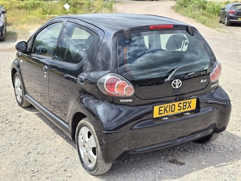 Used Toyota AYGO 2010 for sale - 75249697: Photo