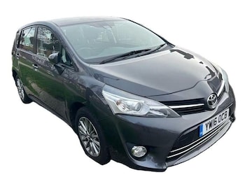 Used Toyota Verso 2016 for sale - 77844831: Photo
