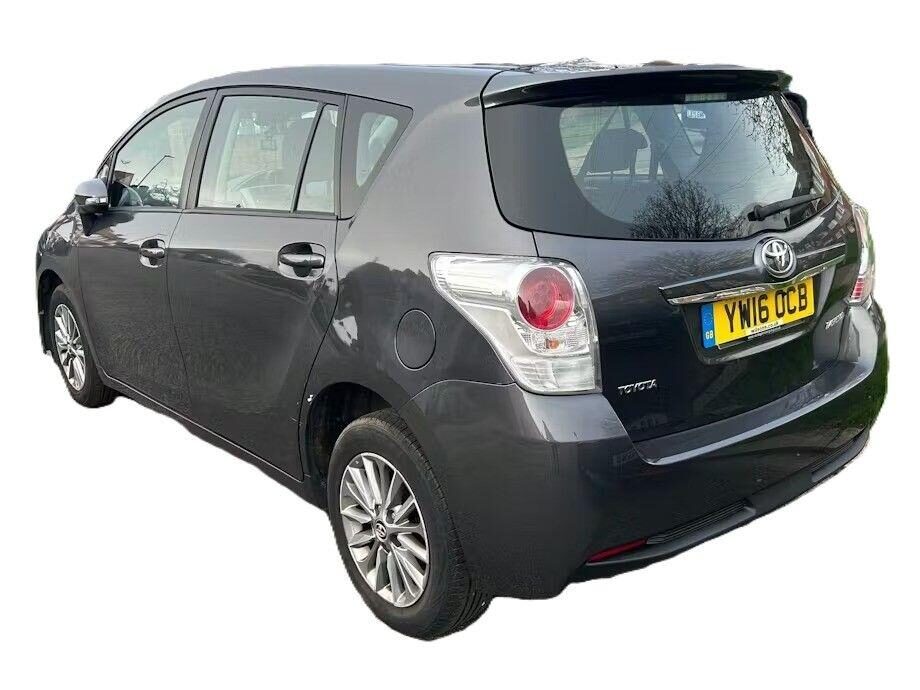 Used Toyota Verso 2016 for sale - 77844831: Photo 3