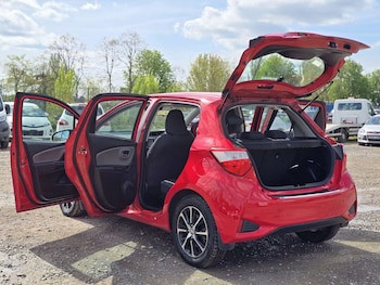 Used Toyota Yaris 2019 for sale - 78907021: Photo