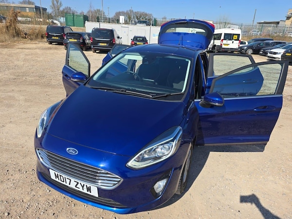 Used Ford Fiesta 2017 for sale - 75425712: Photo 10