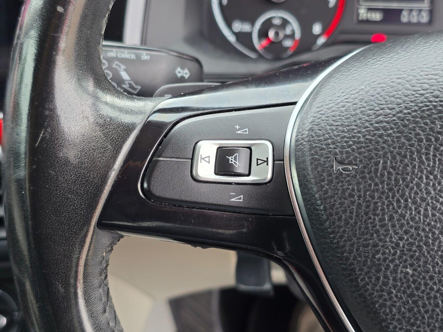 Used Volkswagen Polo 2018 for sale - 75834248: Photo 28