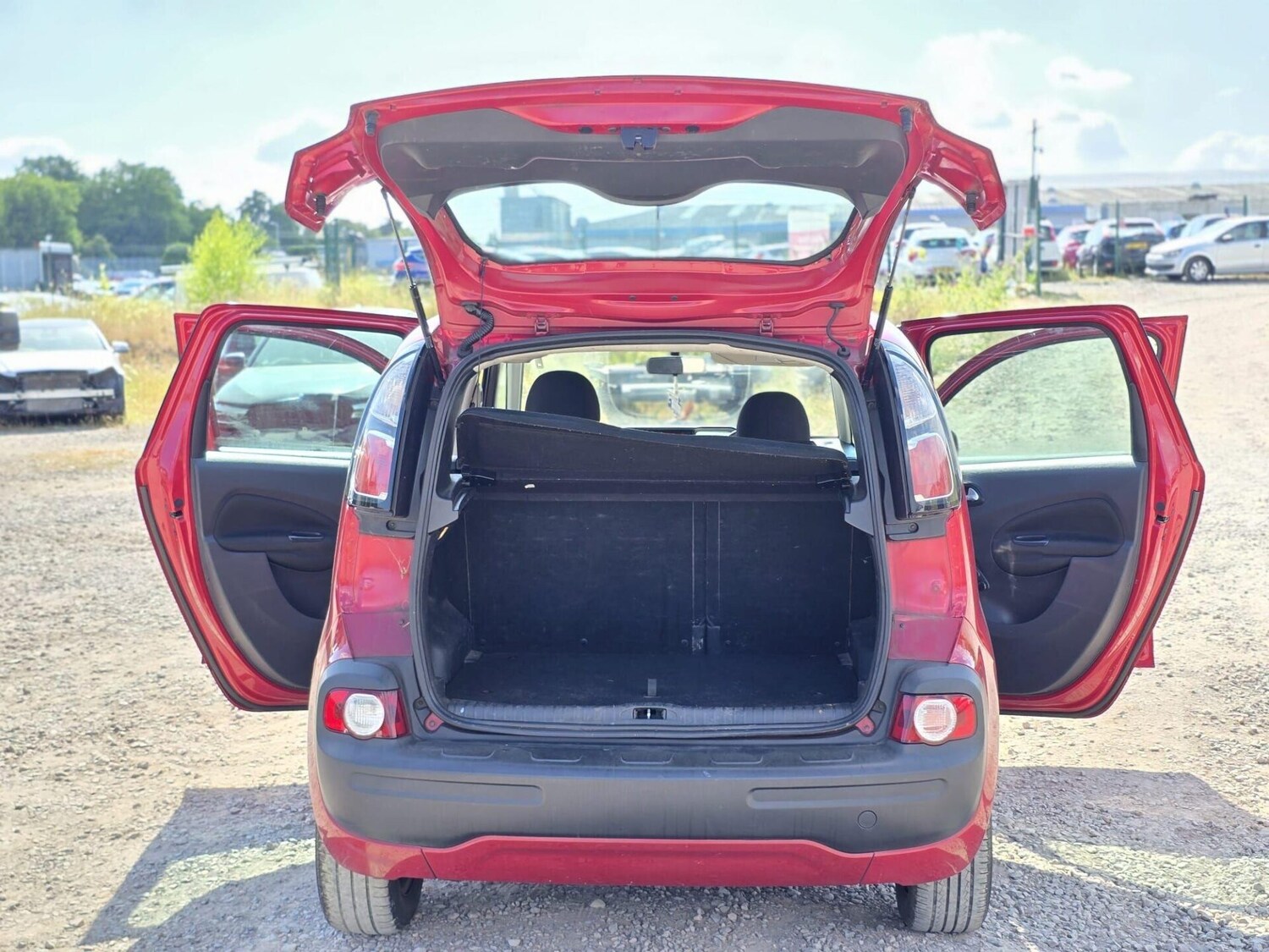 Used Citroen C3 Picasso 2013 for sale - 77520433: Photo 18