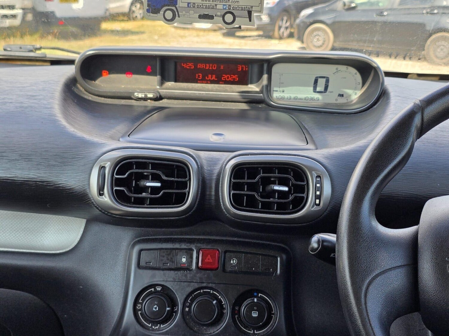 Used Citroen C3 Picasso 2013 for sale - 77520433: Photo 43