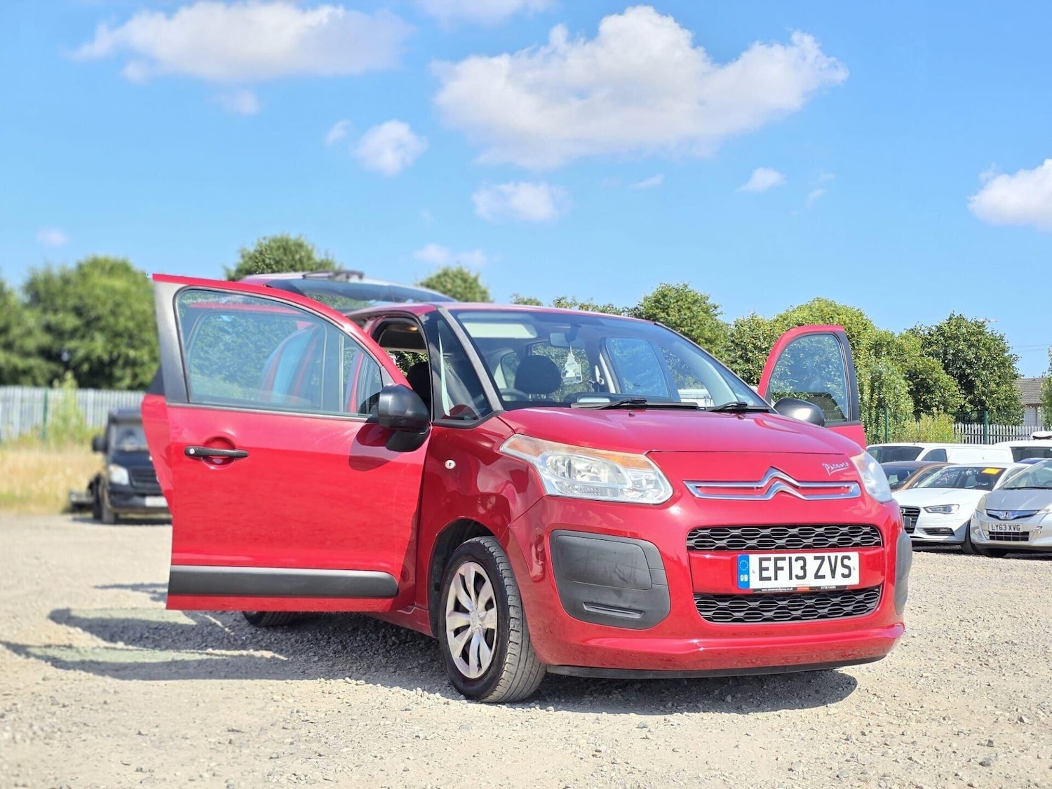 Used Citroen C3 Picasso 2013 for sale - 77520433: Photo 5