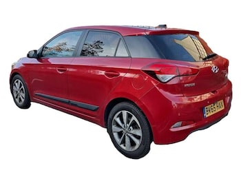 Used Hyundai i20 2015 for sale - 77744454: Photo