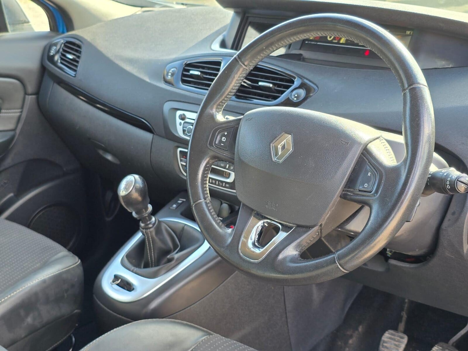 Used Renault Grand Scenic 2015 for sale - 76037339: Photo 33