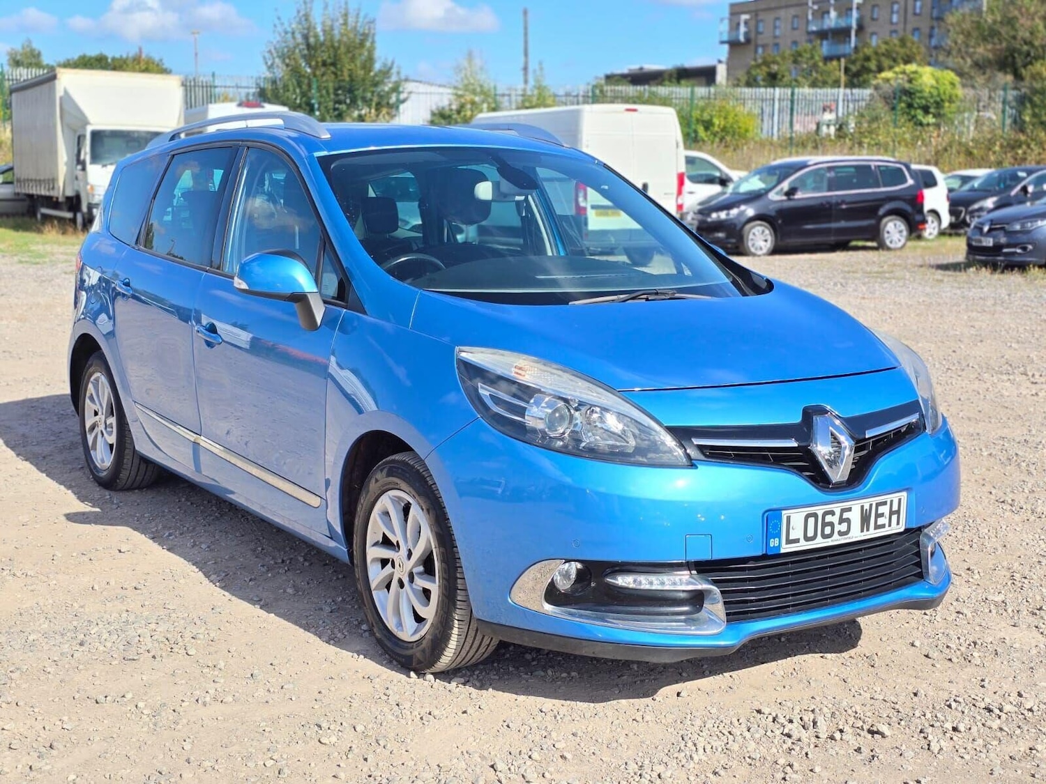 Used Renault Grand Scenic 2015 for sale - 76037339: Photo 5