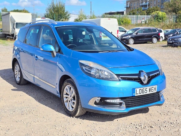 Used Renault Grand Scenic 2015 for sale - 76037339: Photo 5