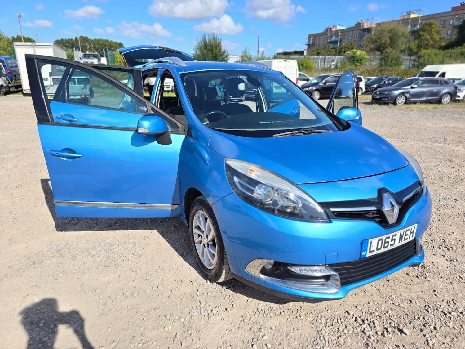 Used Renault Grand Scenic 2015 for sale - 76037339: Photo 7