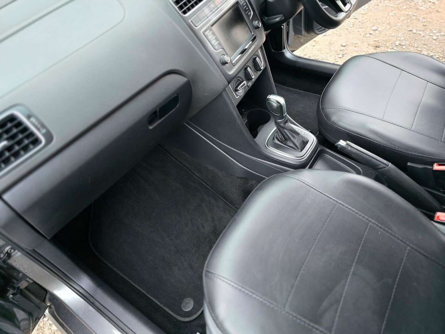 Used Volkswagen Polo 2015 for sale - 76163871: Photo 18