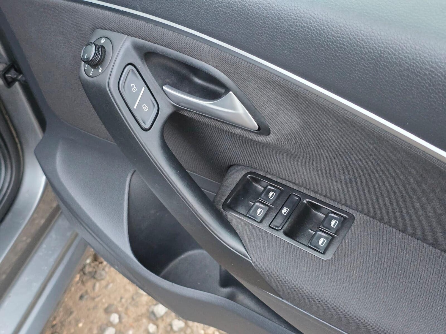 Used Volkswagen Polo 2015 for sale - 76163871: Photo 31