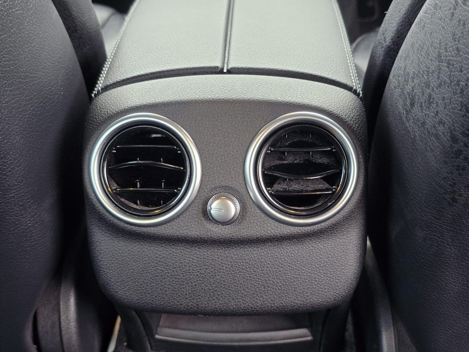 Used Mercedes-Benz C Class 2014 for sale - 77236165: Photo 31