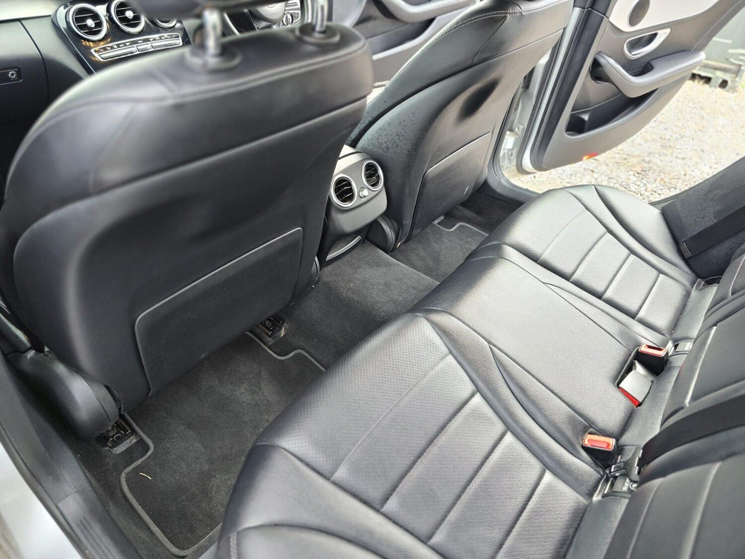 Used Mercedes-Benz C Class 2014 for sale - 77236165: Photo 42