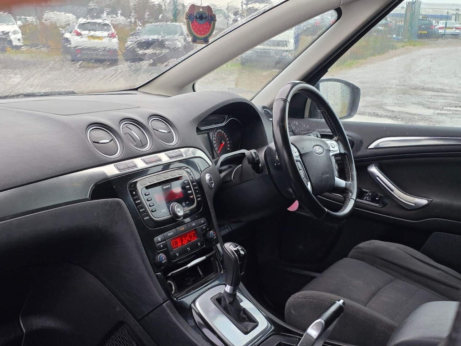 Used Ford S-Max 2012 for sale - 77199320: Photo 24