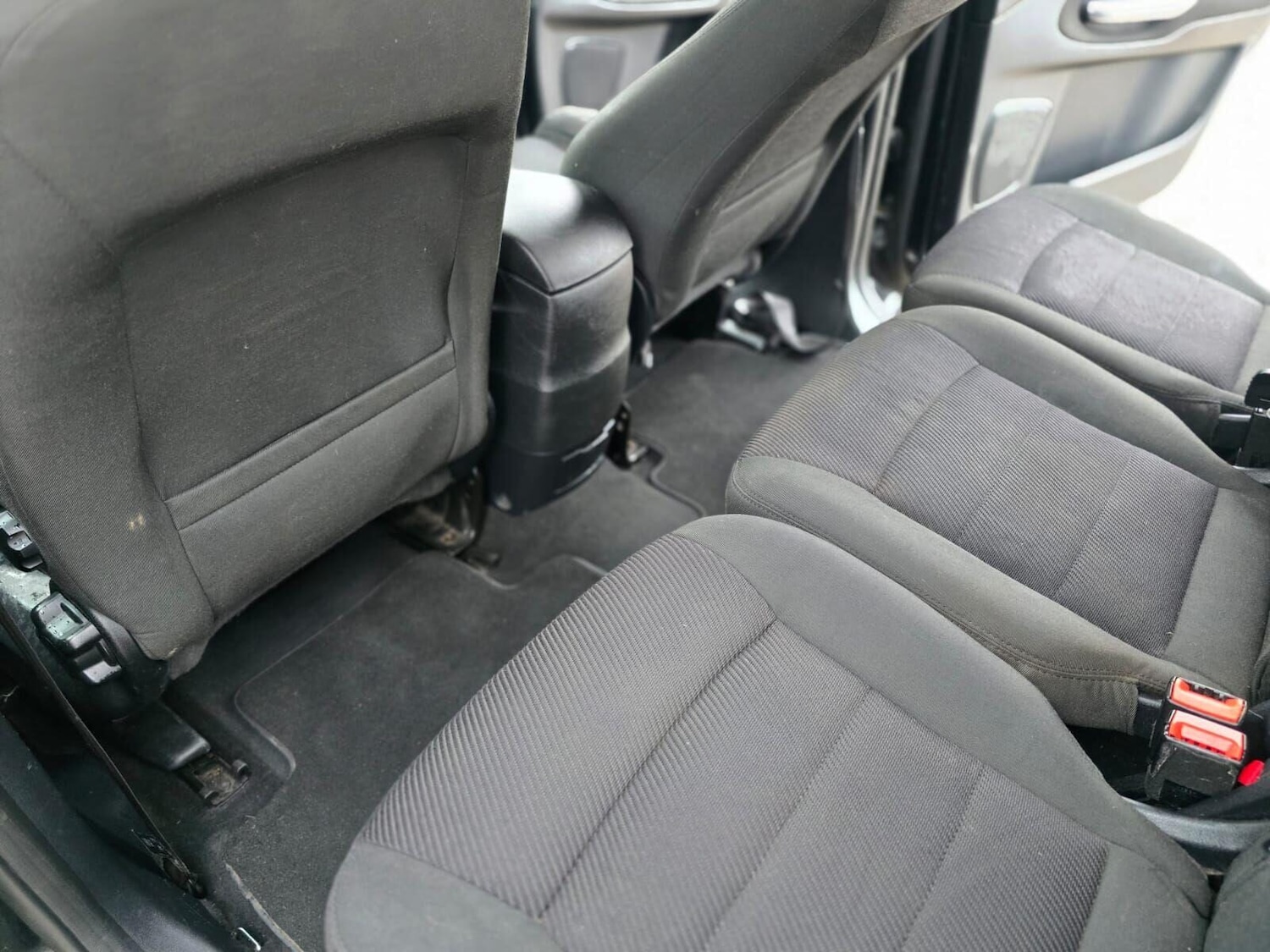 Used Ford S-Max 2012 for sale - 77199320: Photo 26