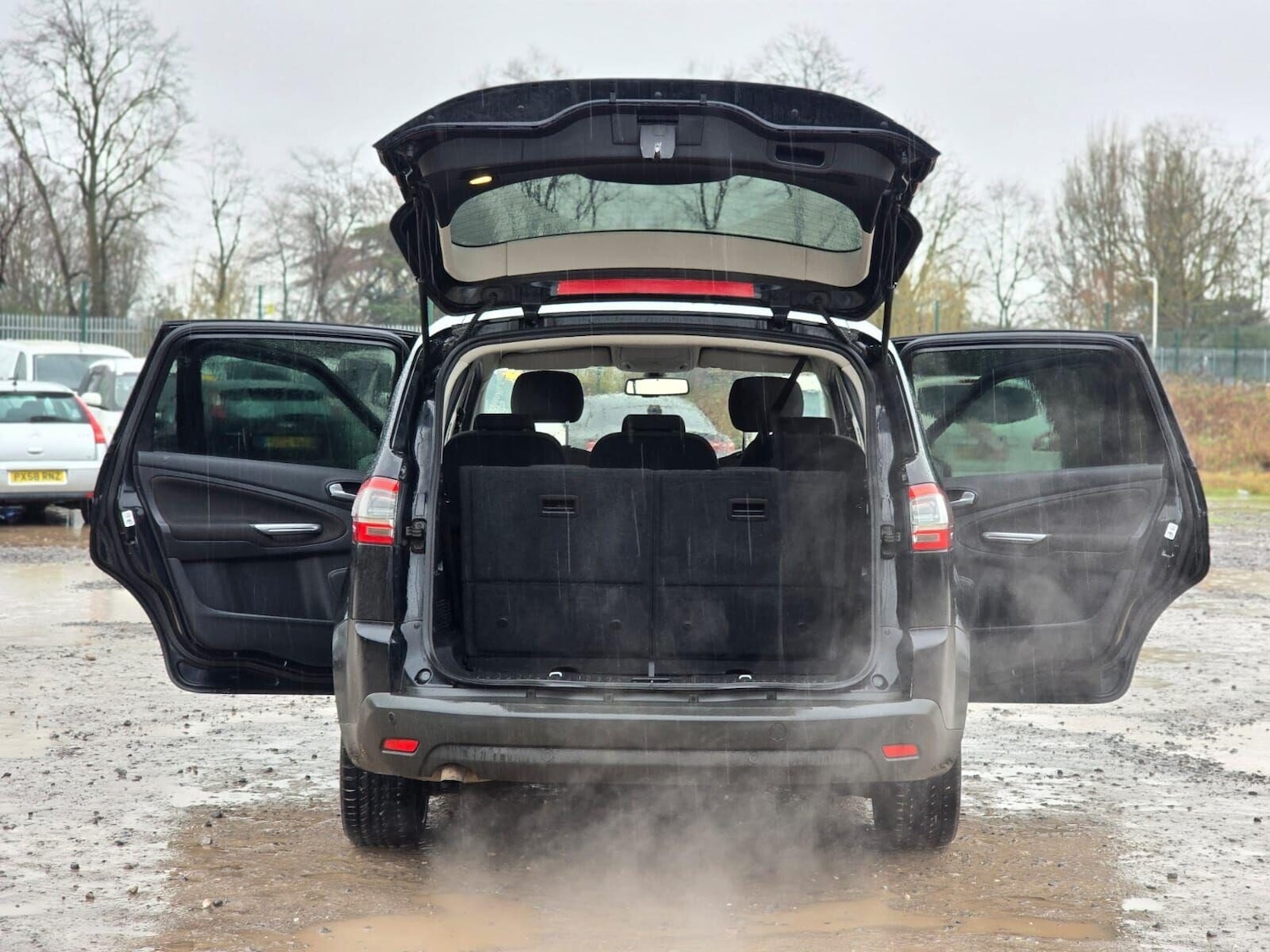 Used Ford S-Max 2012 for sale - 77199320: Photo 32