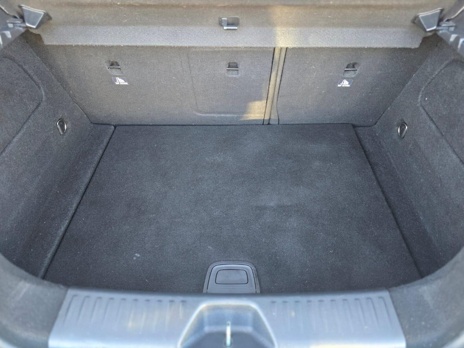 Used Mercedes-Benz A-Class 2015 for sale - 76631184: Photo 31