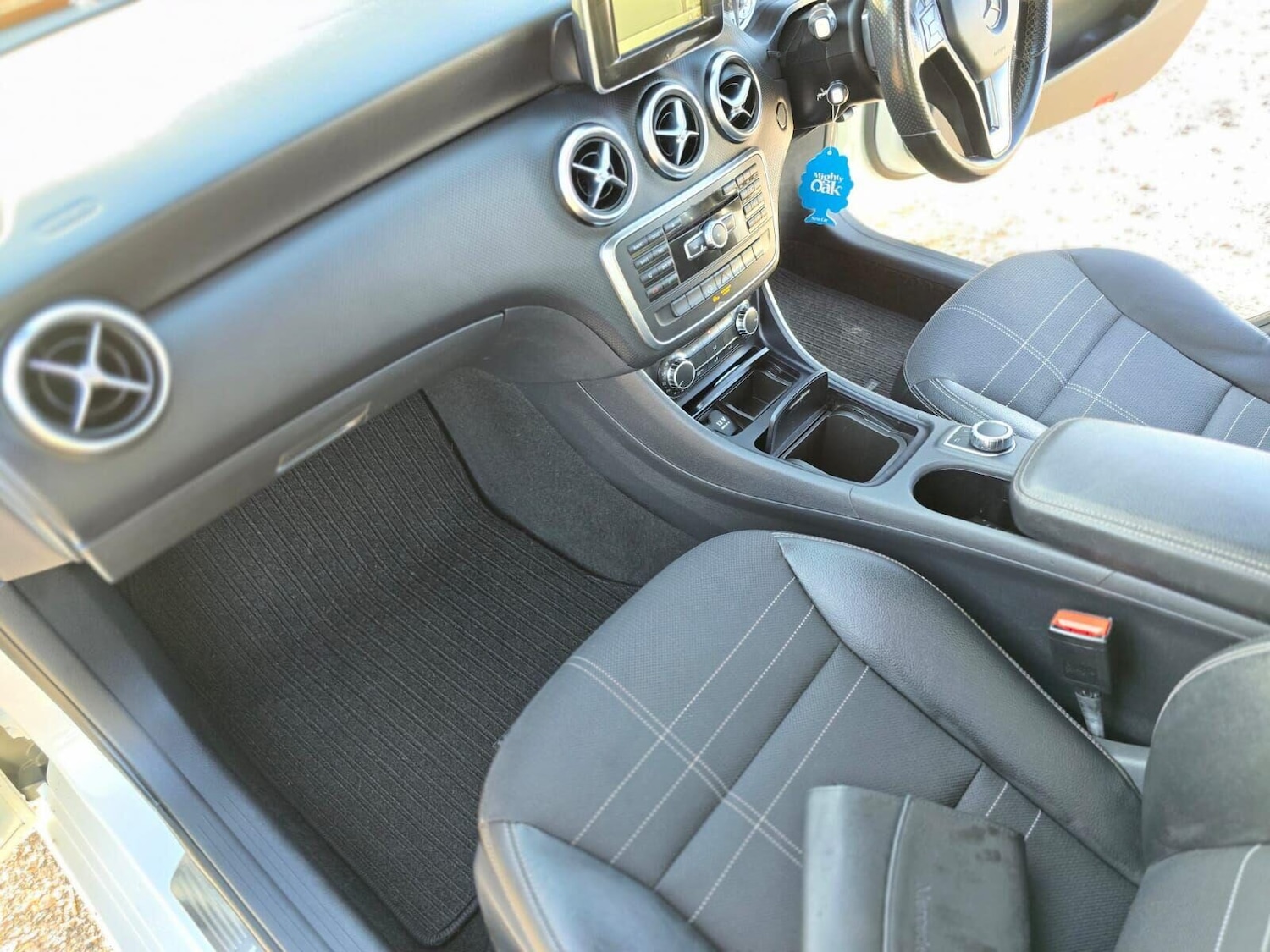 Used Mercedes-Benz A-Class 2015 for sale - 76631184: Photo 53