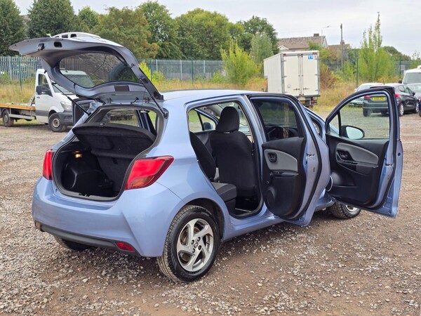 Used Toyota Yaris 2016 for sale - 75679975: Photo 15