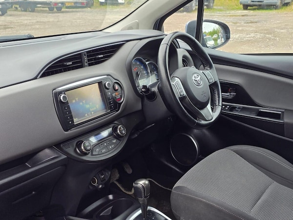 Used Toyota Yaris 2016 for sale - 75679975: Photo 21