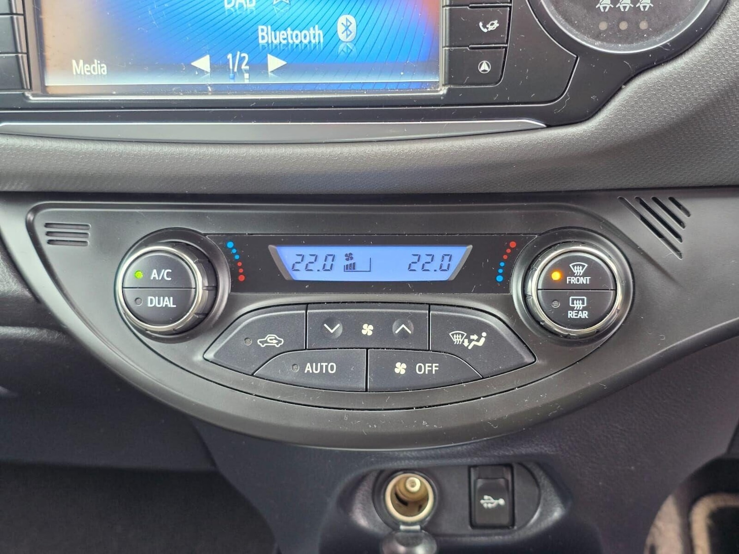 Used Toyota Yaris 2016 for sale - 75679975: Photo 32