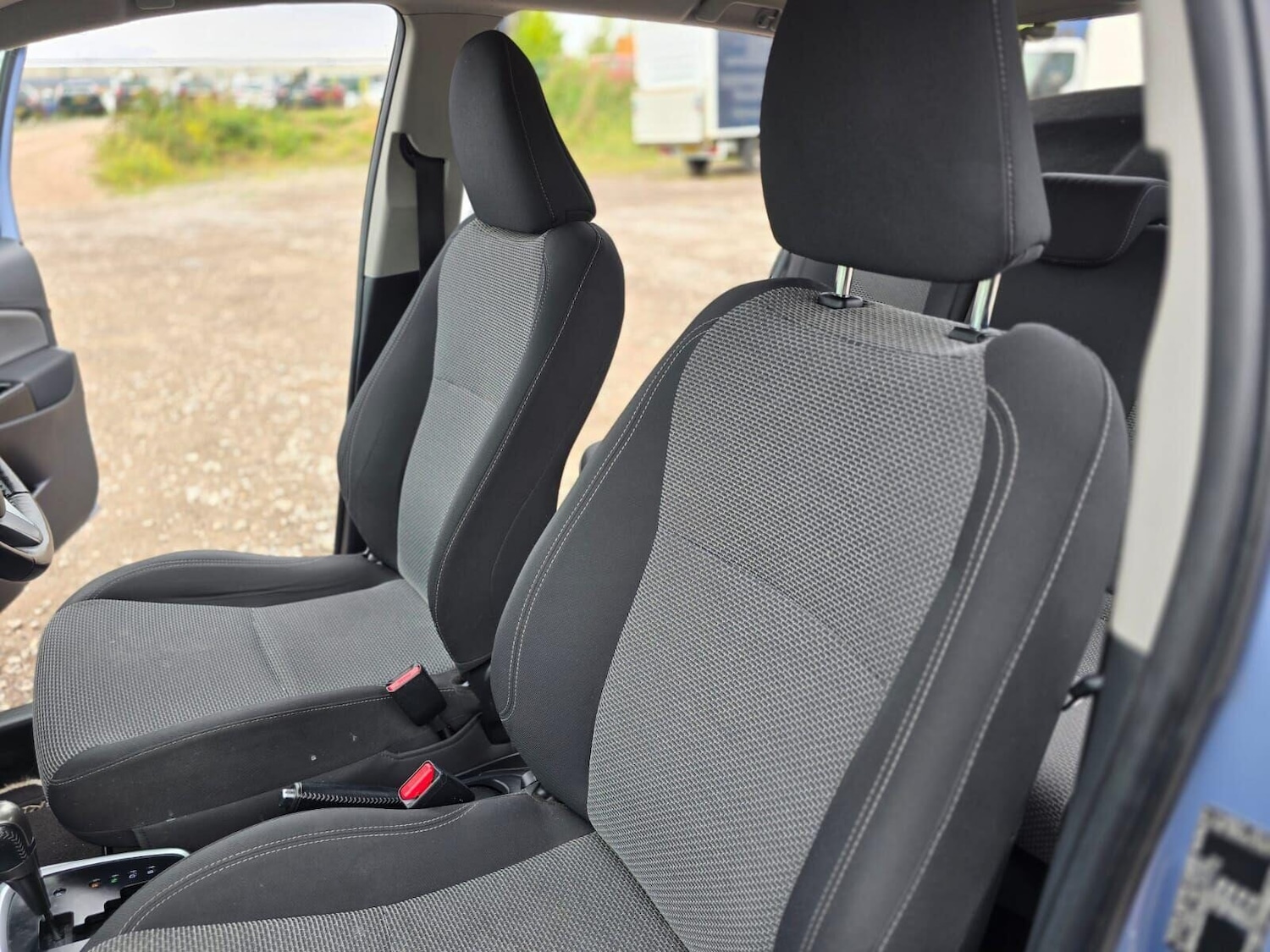 Used Toyota Yaris 2016 for sale - 75679975: Photo 40