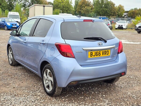 Used Toyota Yaris 2016 for sale - 75679975: Photo 4