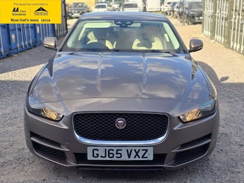 Used Jaguar XE 2015 for sale - 79018265: Photo