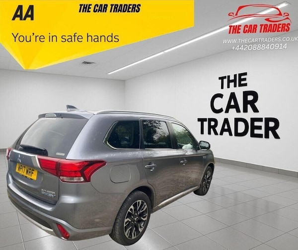 Used Mitsubishi Outlander 2017 for sale - 76334350: Photo 4