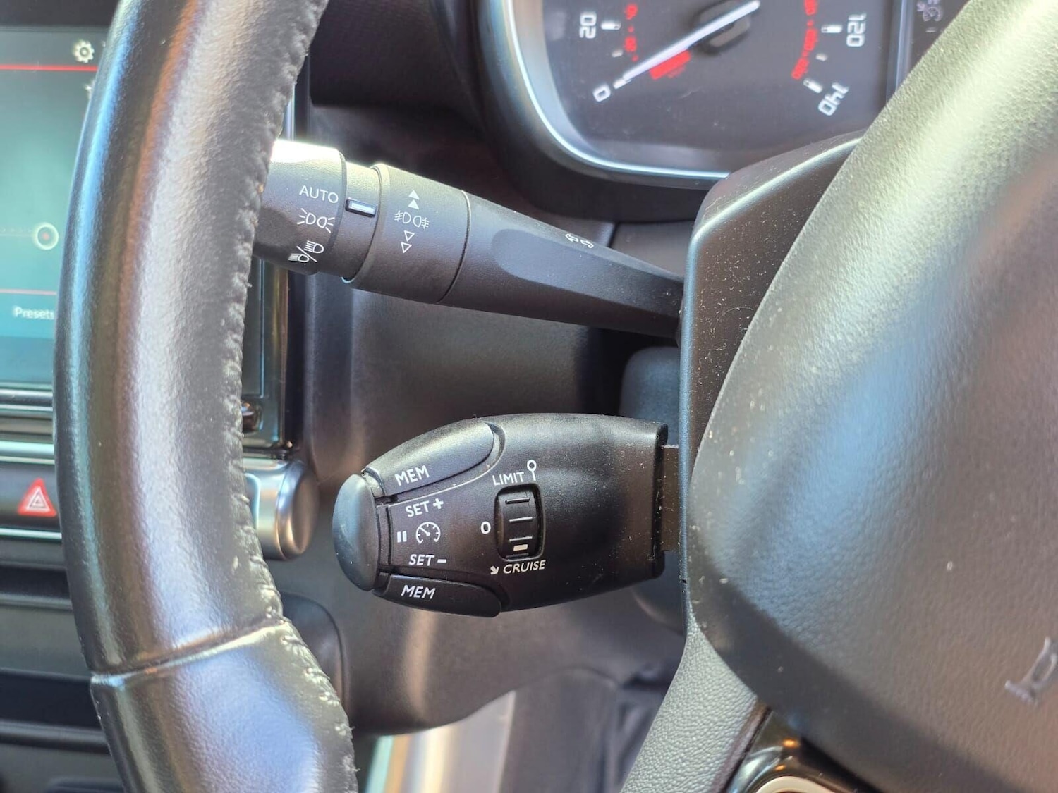 Used Citroen C3 Aircross 2017 for sale - 75971623: Photo 28