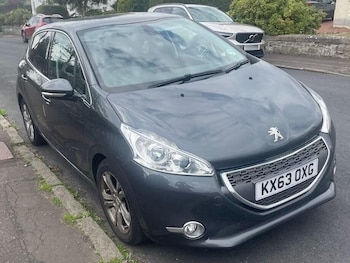 Used Peugeot 208 2013 for sale - 75694191: Photo