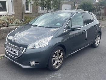 Used Peugeot 208 2013 for sale - 75694191: Photo