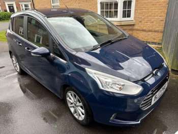 (17) - 1.6 Titanium Powershift Euro 5 5dr