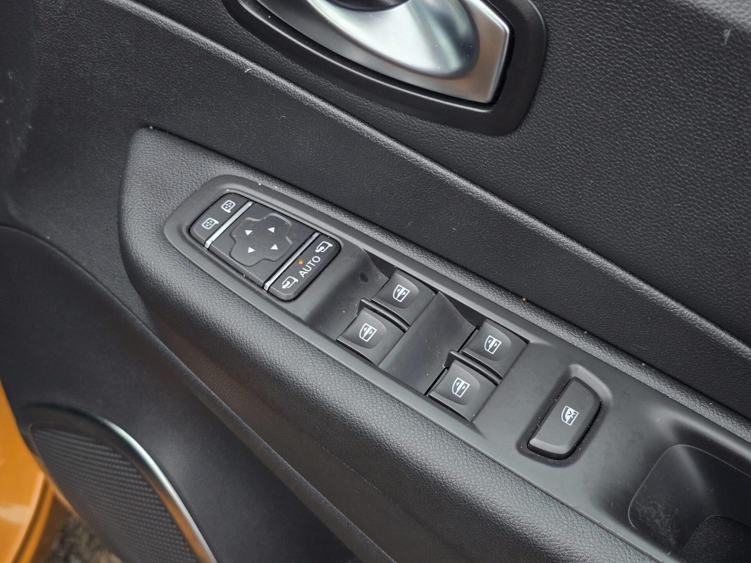 Used Renault Captur 2018 for sale - 77483332: Photo 26