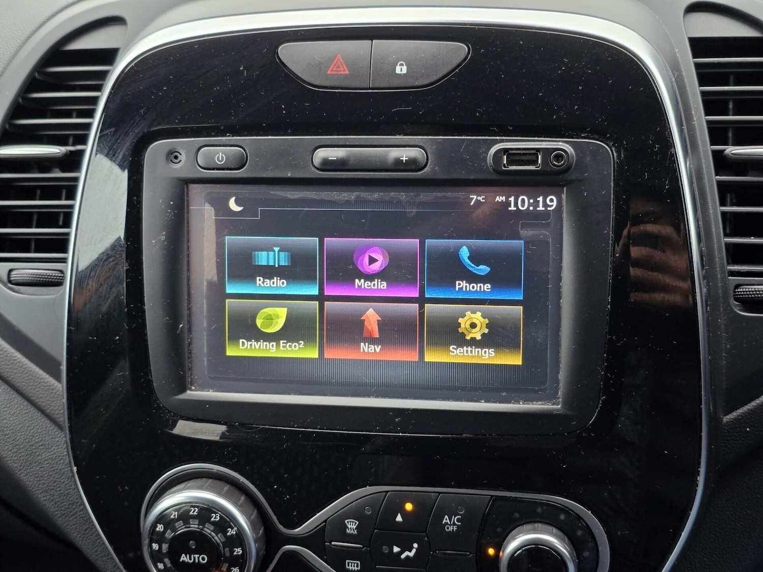 Used Renault Captur 2018 for sale - 77483332: Photo 30