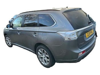 Used Mitsubishi Outlander 2015 for sale - 77979894: Photo