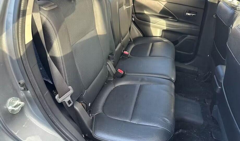 Used Mitsubishi Outlander 2015 for sale - 77979894: Photo 7