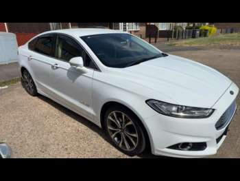 2015 (65) - 2.0 Hybrid Titanium 4dr Auto