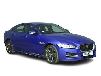 Used Jaguar XE 2018 for sale - 79172870: Photo