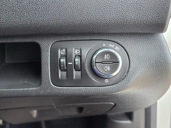 Used Vauxhall Meriva 2016 for sale - 75730277: Photo 25