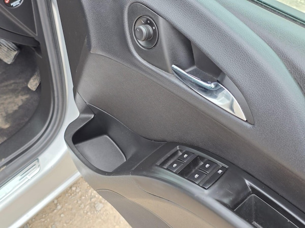 Used Vauxhall Meriva 2016 for sale - 75730277: Photo 29