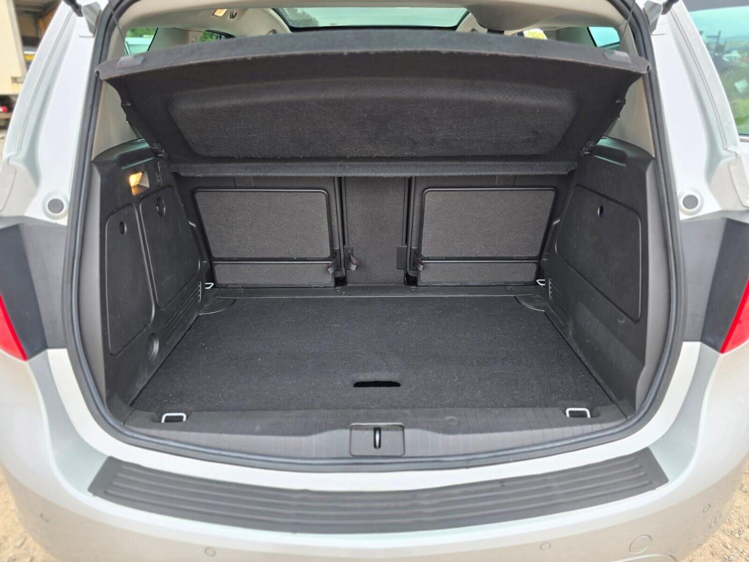 Used Vauxhall Meriva 2016 for sale - 75730277: Photo 35