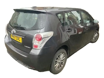 Used Toyota Verso 2017 for sale - 77568513: Photo