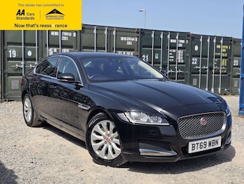 Used Jaguar XF 2019 for sale - 78907035: Photo