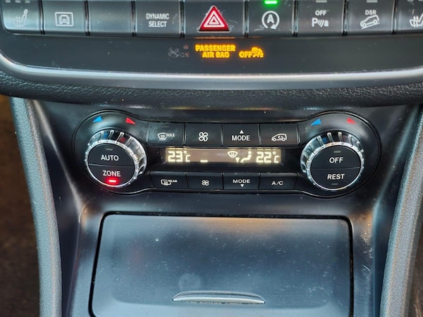 Used Mercedes-Benz GLA 2016 for sale - 76023884: Photo 33