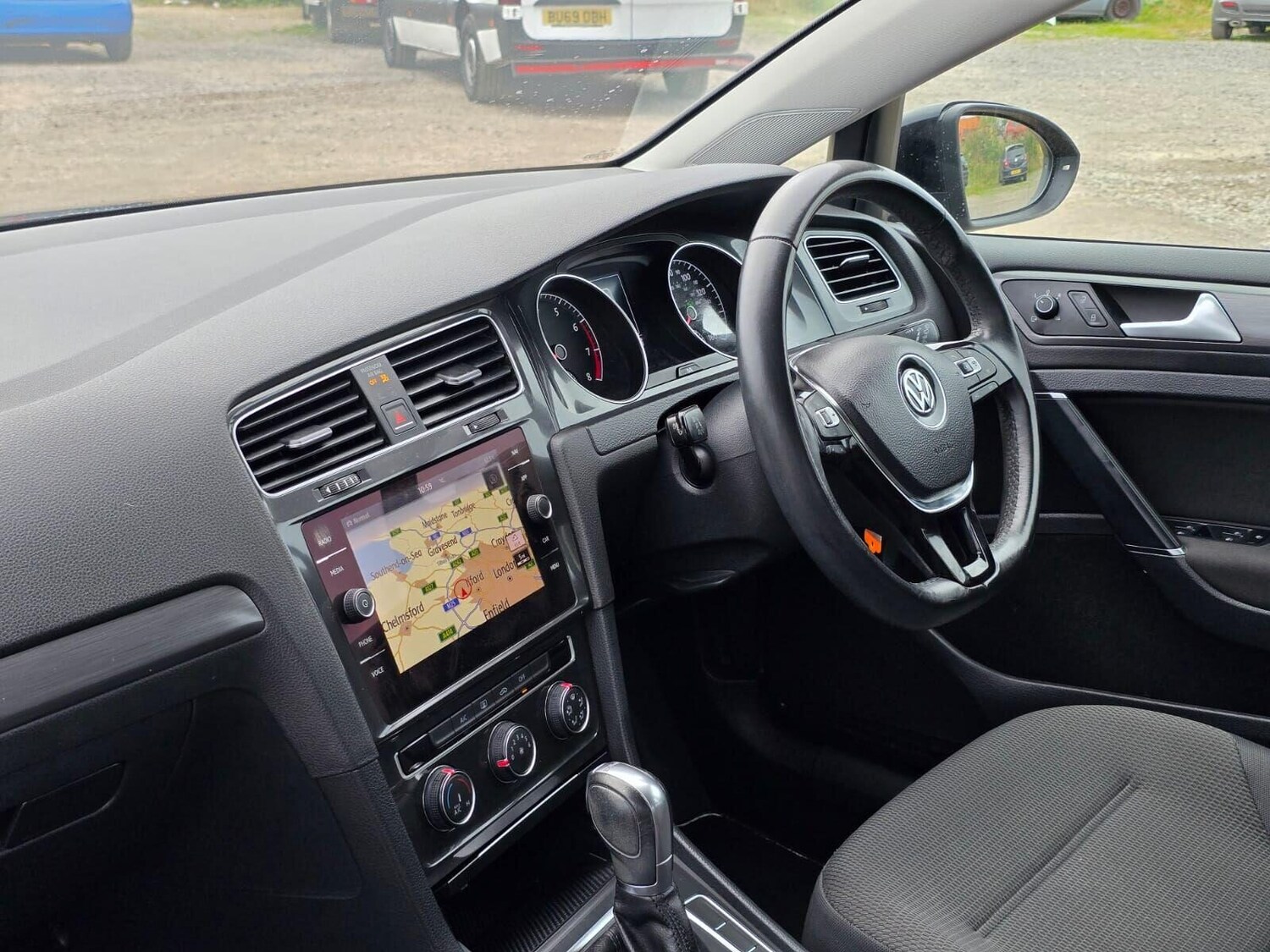 Used Volkswagen Golf 2017 for sale - 76030109: Photo 25