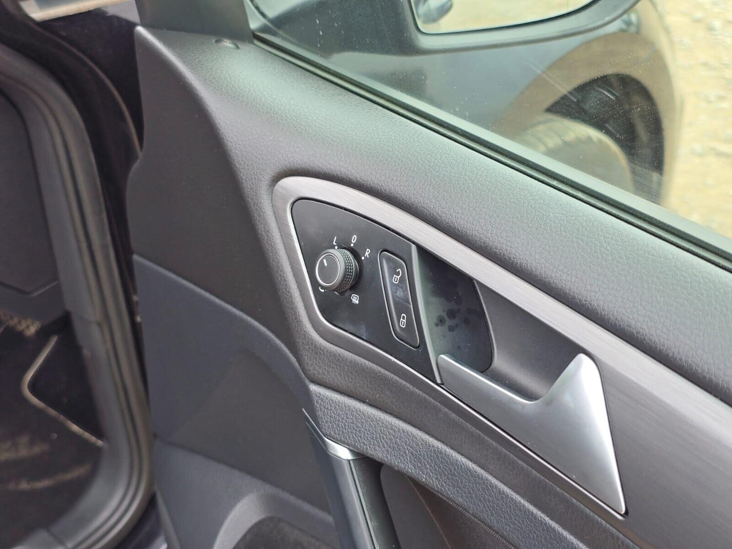 Used Volkswagen Golf 2017 for sale - 76030109: Photo 29