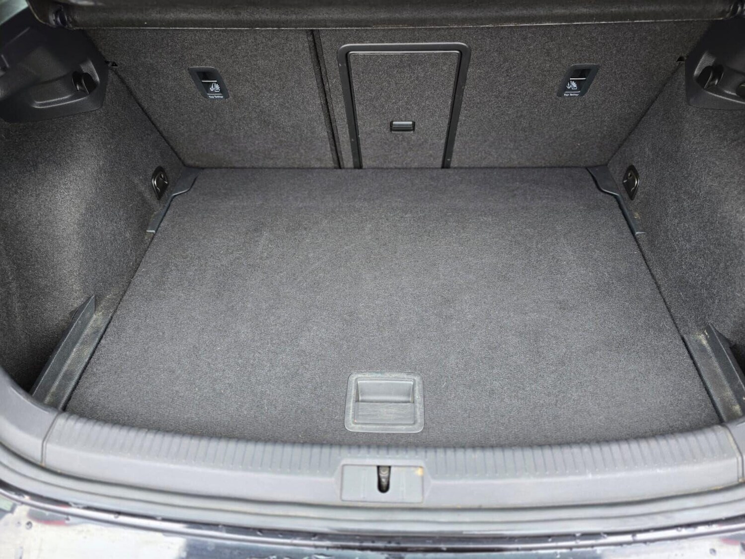 Used Volkswagen Golf 2017 for sale - 76030109: Photo 41